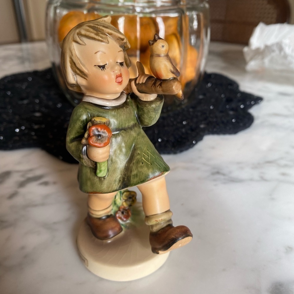 Hummel Figurine “Gay Adventure”